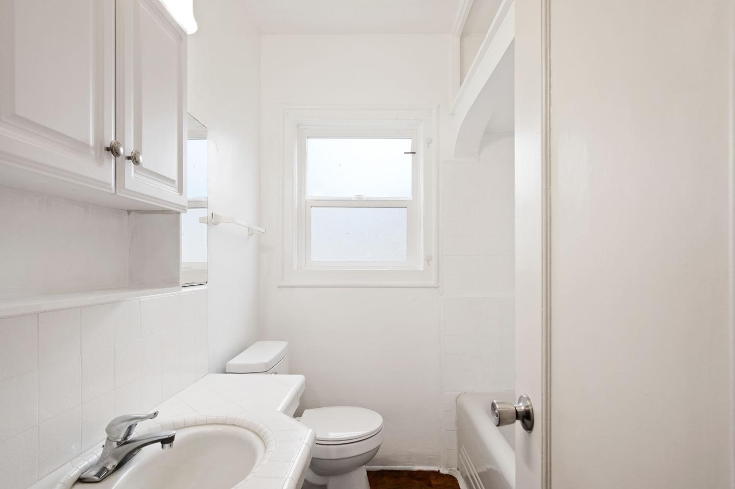 Detail Gallery Image 12 of 16 For 1899 Union Ave, Merced,  CA 95340 - 2 Beds | 1/1 Baths