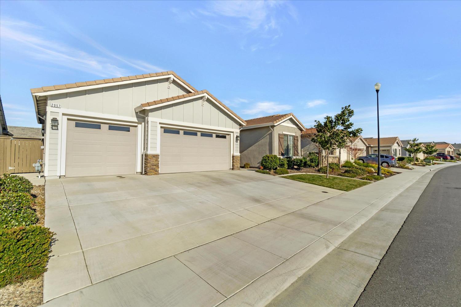 Hudson Cove Drive, Roseville, California image 4