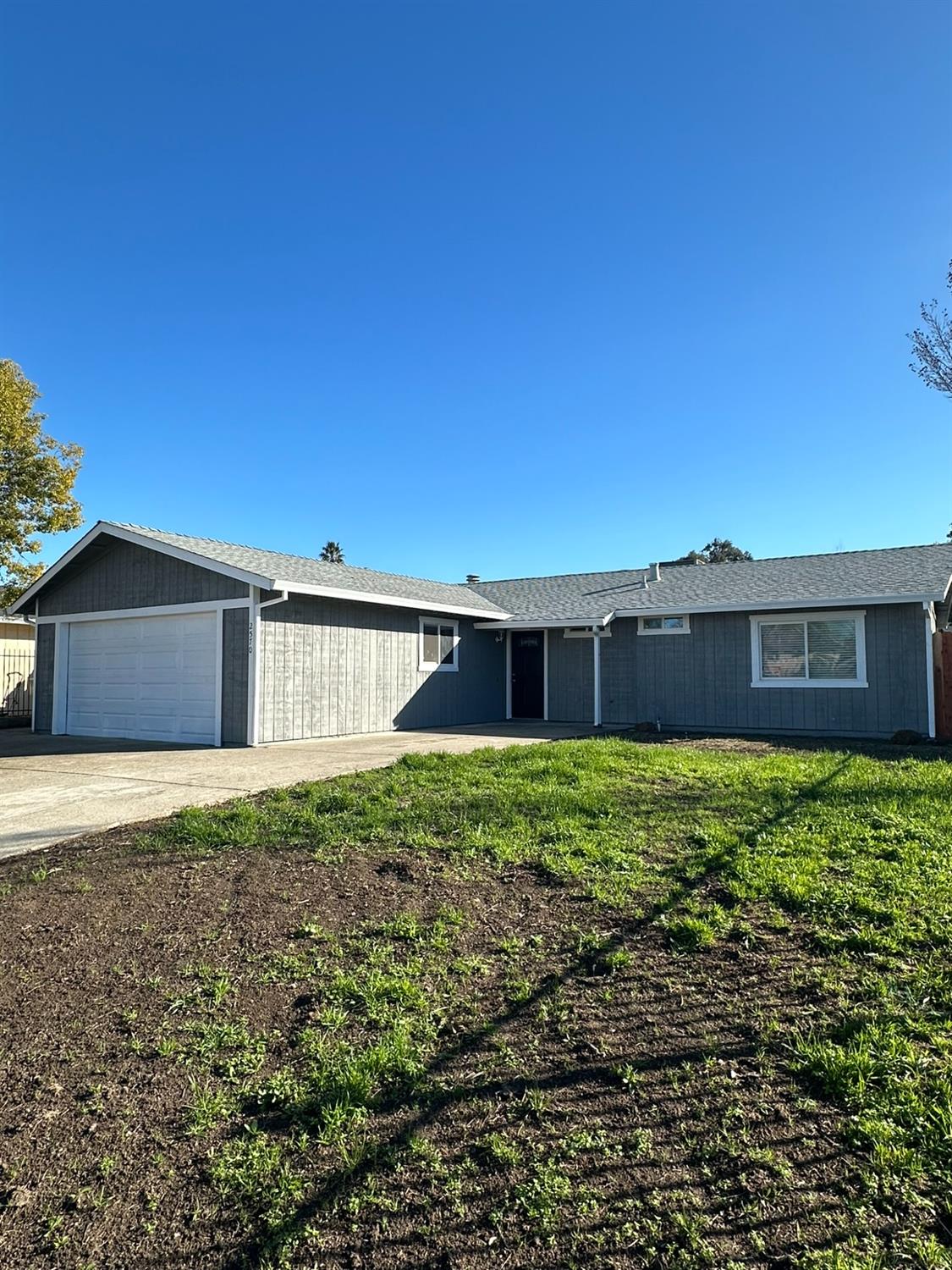 Detail Gallery Image 1 of 1 For 2570 Cheryl Way, Sacramento,  CA 95832 - 3 Beds | 2 Baths