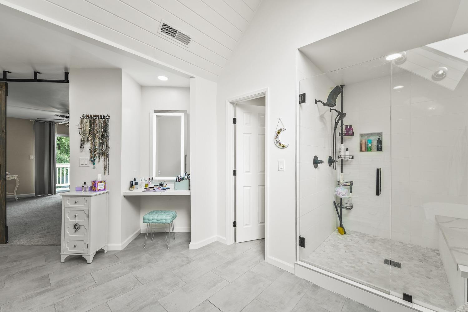 Detail Gallery Image 39 of 72 For 10013 Plaza De Oro Dr, Oakdale,  CA 95361 - 3 Beds | 2/1 Baths