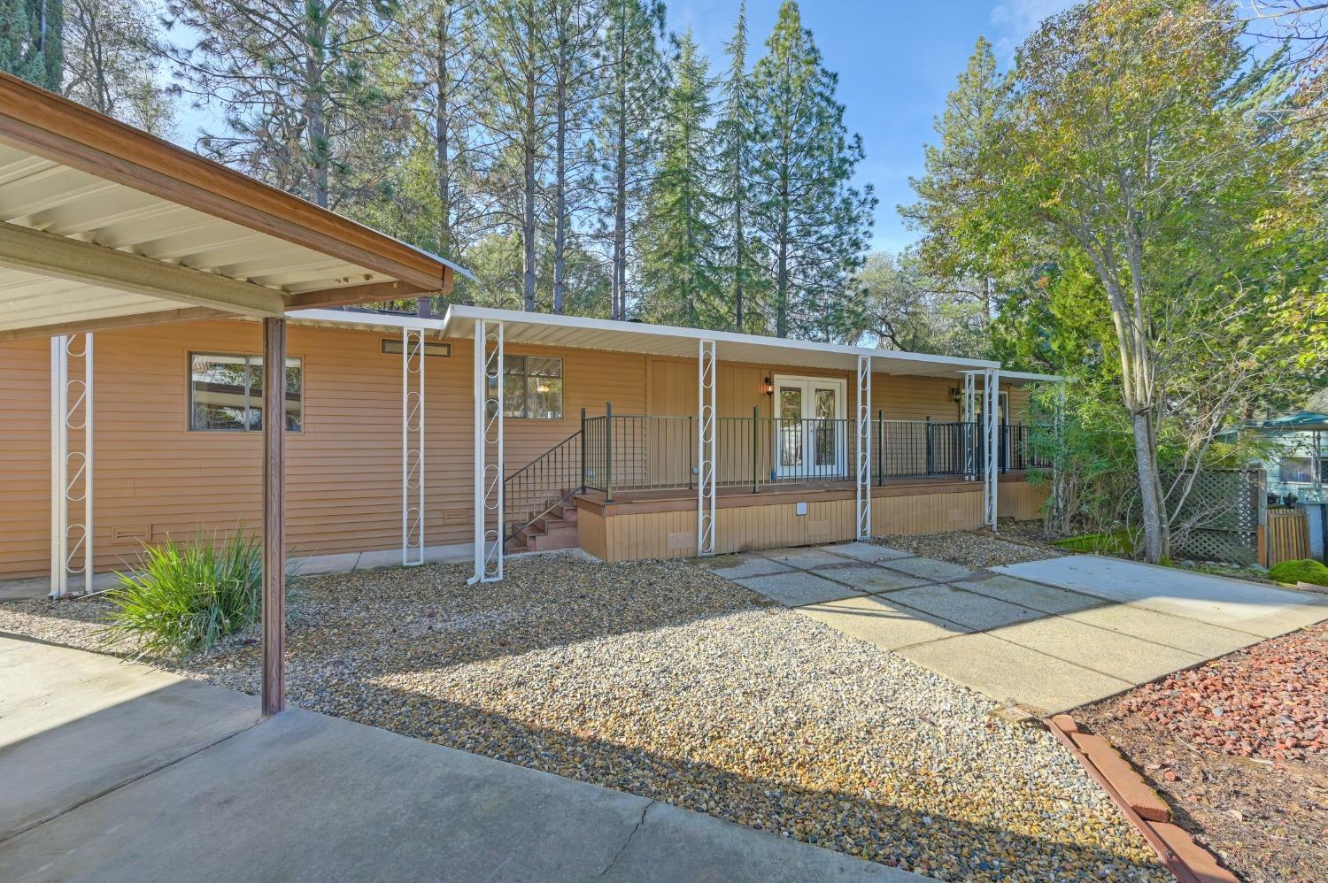 Detail Gallery Image 2 of 36 For 4420 Pleasant Valley Rd 155, Diamond Springs,  CA 95619 - 3 Beds | 2 Baths