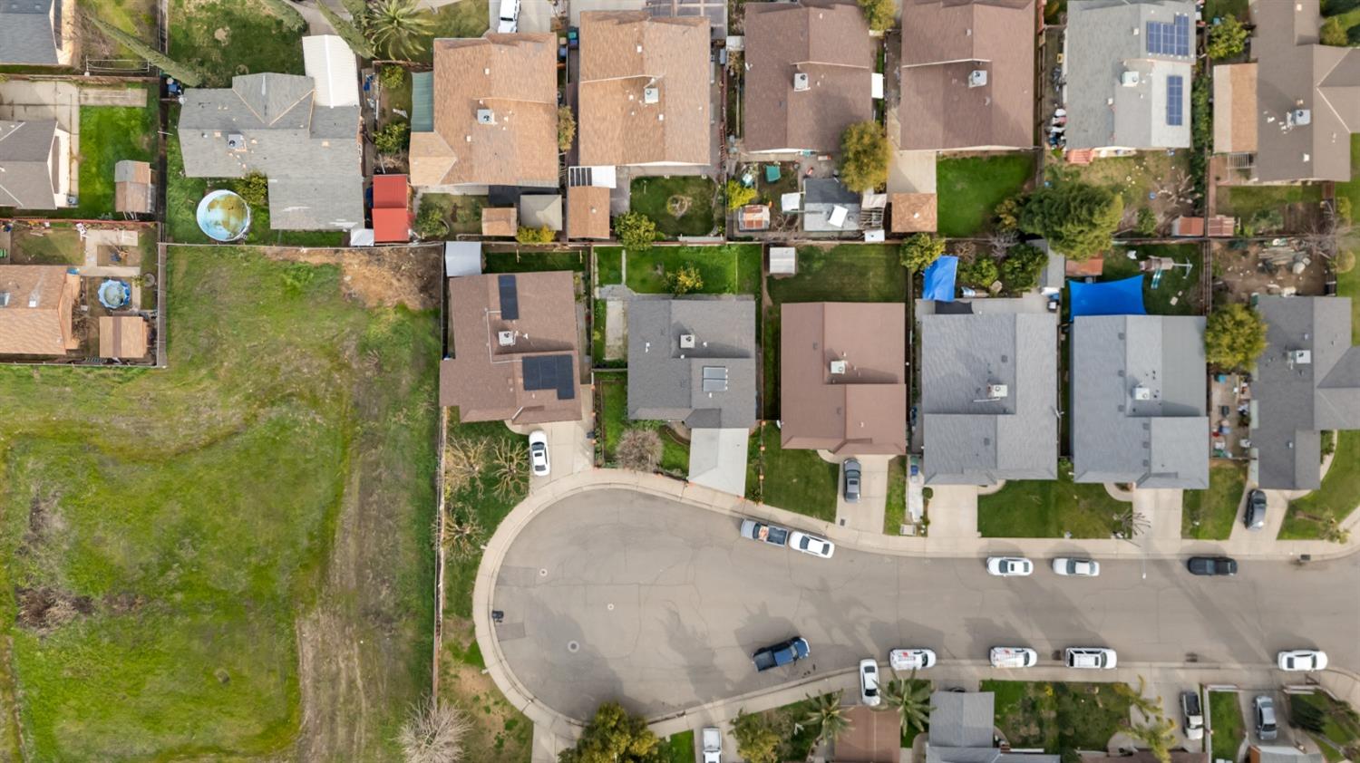 Zarate Court, Planada, California image 17