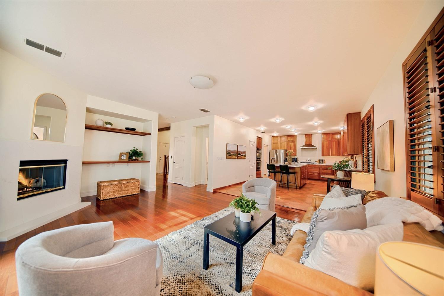 Detail Gallery Image 10 of 31 For 5306 Britton Ave, Stockton,  CA 95219 - 3 Beds | 2/1 Baths