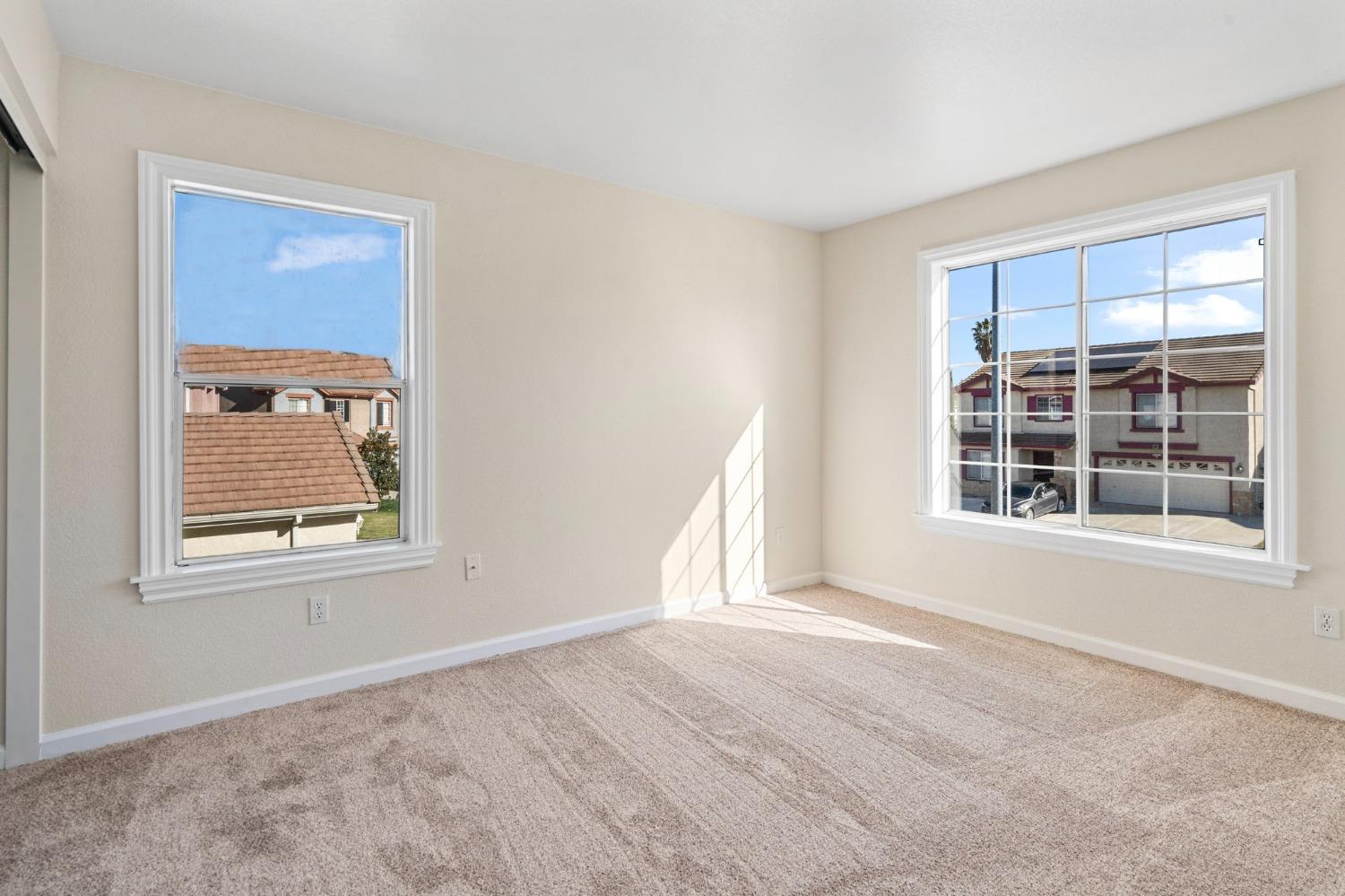 Detail Gallery Image 33 of 53 For 4227 Oceanview Dr, Stockton,  CA 95206 - 4 Beds | 2/1 Baths