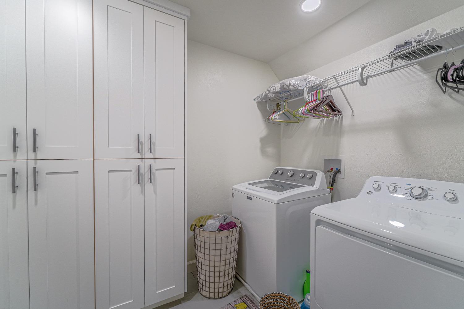 Detail Gallery Image 40 of 72 For 10013 Plaza De Oro Dr, Oakdale,  CA 95361 - 3 Beds | 2/1 Baths