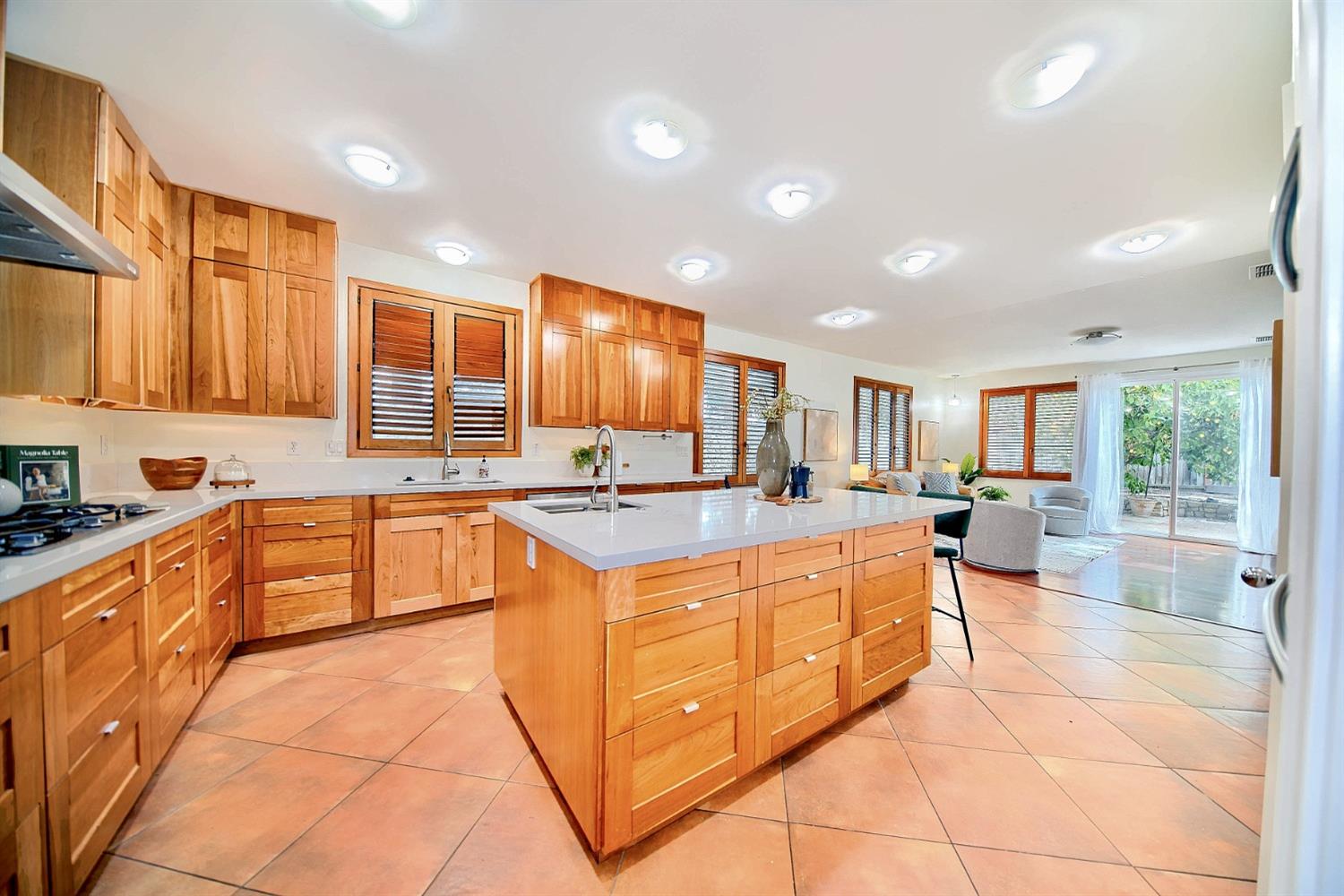 Detail Gallery Image 14 of 31 For 5306 Britton Ave, Stockton,  CA 95219 - 3 Beds | 2/1 Baths