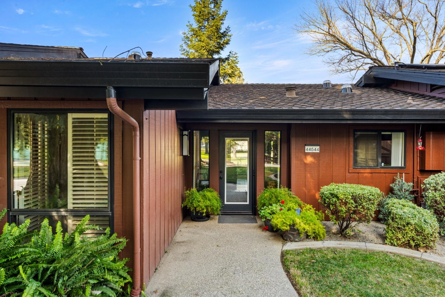 Detail Gallery Image 1 of 1 For 44644 Garden Ct, El Macero,  CA 95618 - 2 Beds | 2 Baths