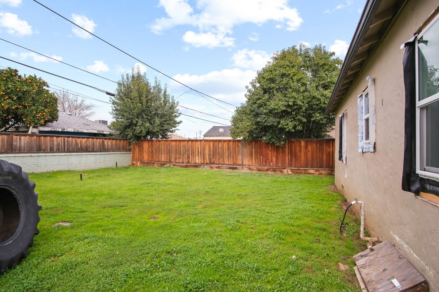 Detail Gallery Image 15 of 16 For 1899 Union Ave, Merced,  CA 95340 - 2 Beds | 1/1 Baths