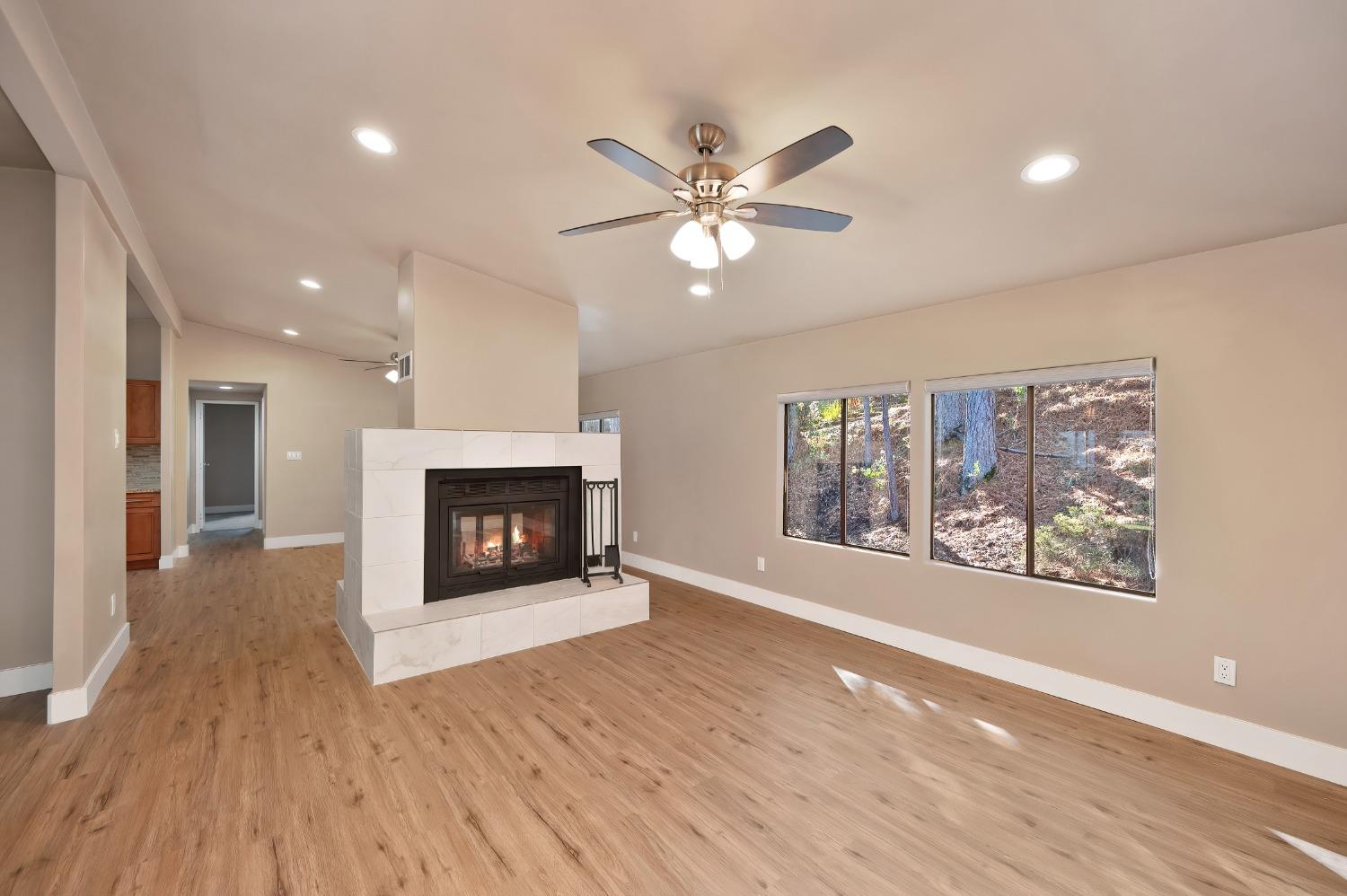 Detail Gallery Image 13 of 36 For 4420 Pleasant Valley Rd 155, Diamond Springs,  CA 95619 - 3 Beds | 2 Baths