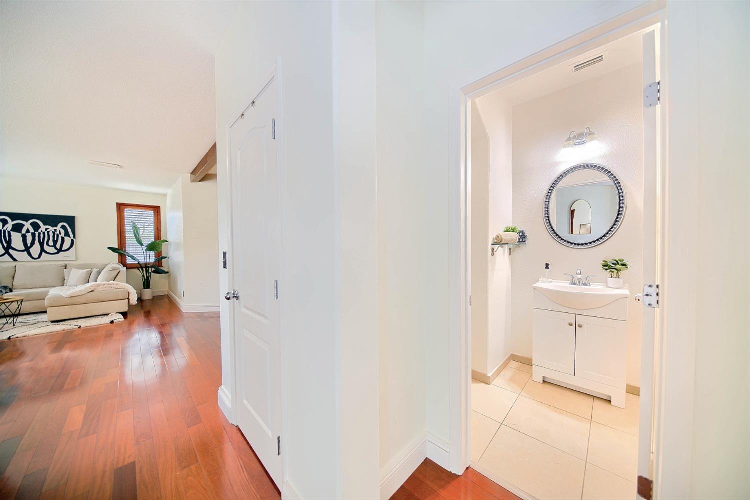 Detail Gallery Image 8 of 31 For 5306 Britton Ave, Stockton,  CA 95219 - 3 Beds | 2/1 Baths