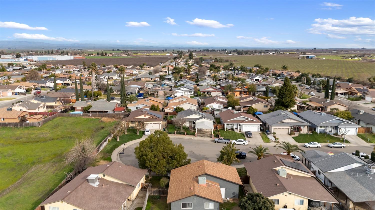 Zarate Court, Planada, California image 16