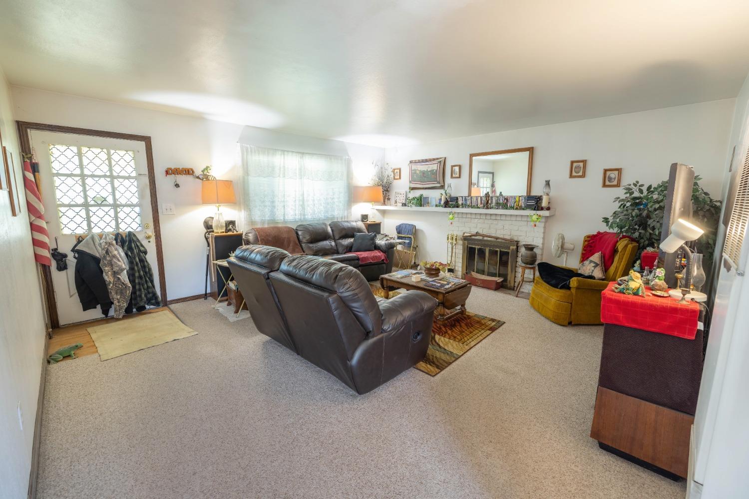 Mills Park Drive, Rancho Cordova, California image 2