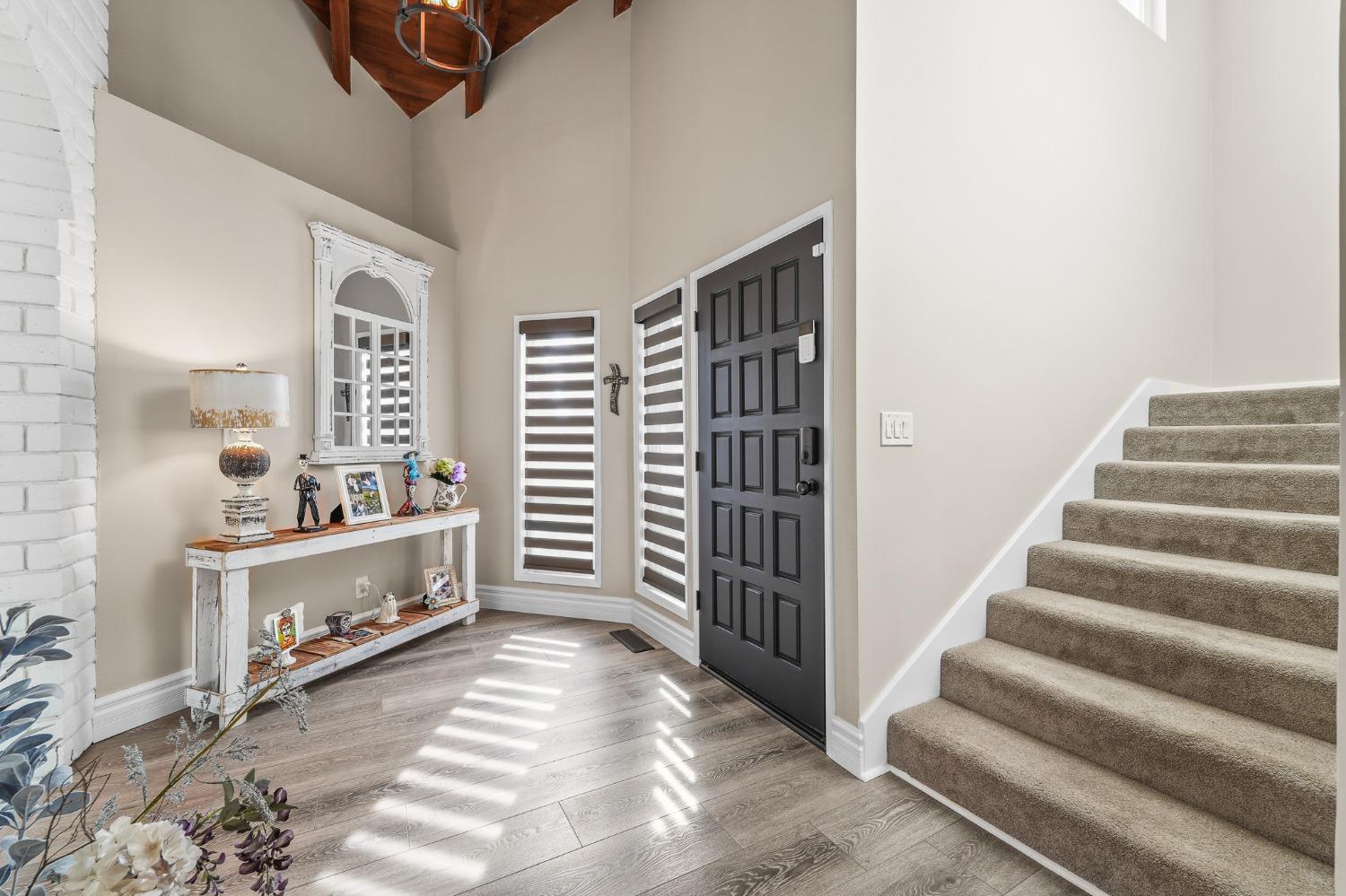 Detail Gallery Image 8 of 72 For 10013 Plaza De Oro Dr, Oakdale,  CA 95361 - 3 Beds | 2/1 Baths