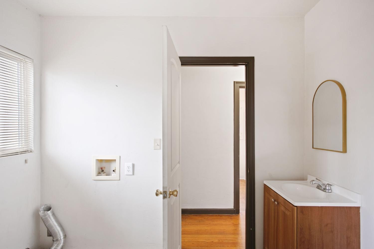 Detail Gallery Image 9 of 16 For 1899 Union Ave, Merced,  CA 95340 - 2 Beds | 1/1 Baths