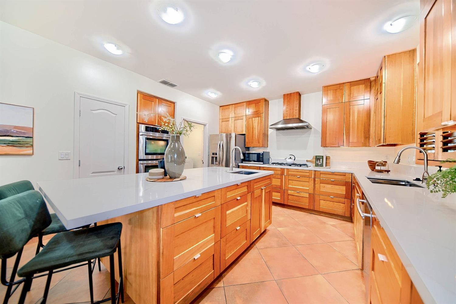 Detail Gallery Image 12 of 31 For 5306 Britton Ave, Stockton,  CA 95219 - 3 Beds | 2/1 Baths