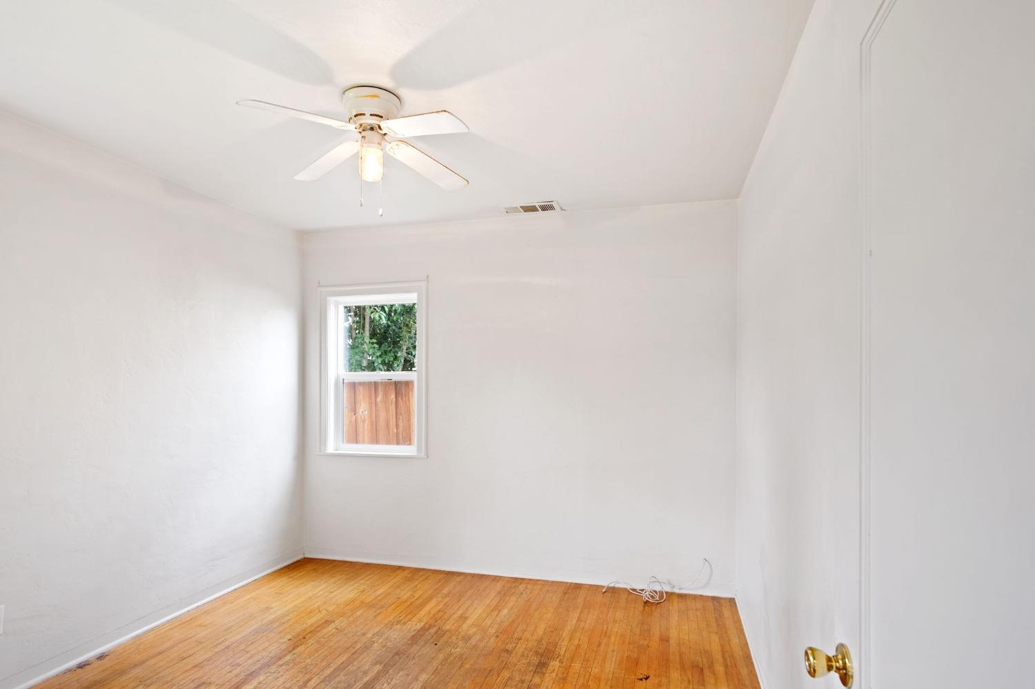 Detail Gallery Image 13 of 16 For 1899 Union Ave, Merced,  CA 95340 - 2 Beds | 1/1 Baths