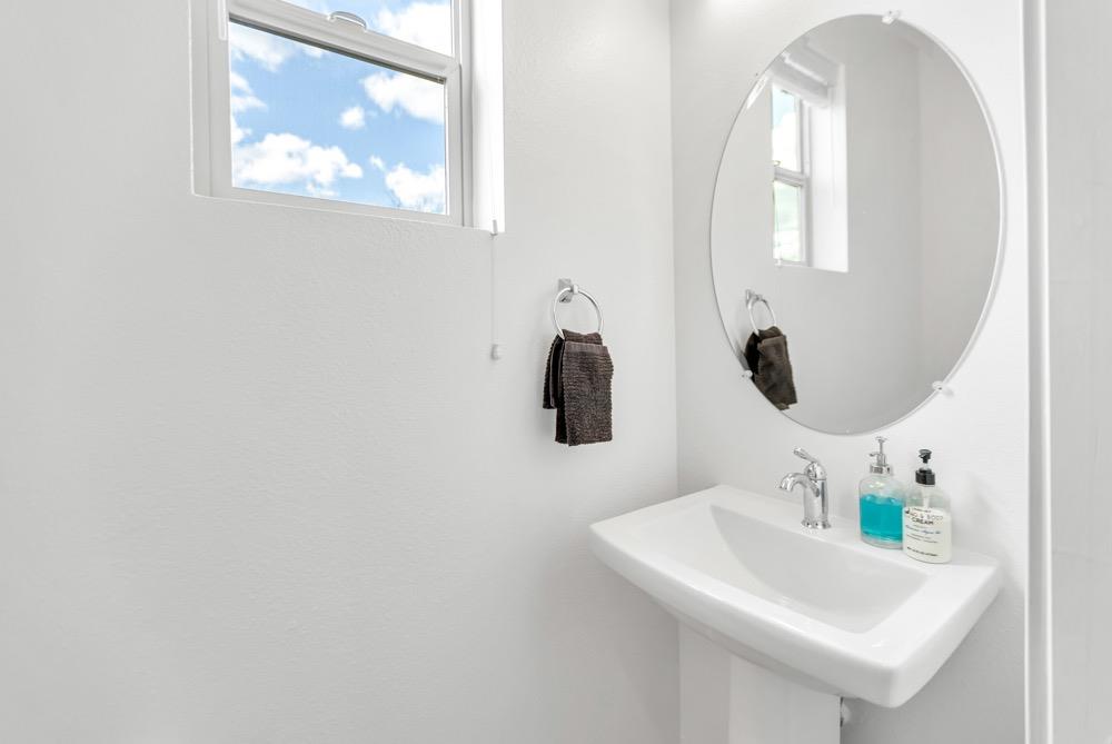 Photo #17: 225012292 Listing: Photo #17