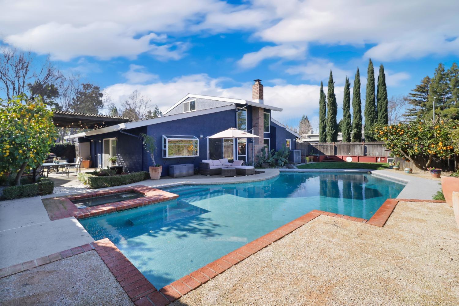 Detail Gallery Image 1 of 1 For 727 Barcelona Ave, Davis,  CA 95616 - 3 Beds | 2/1 Baths