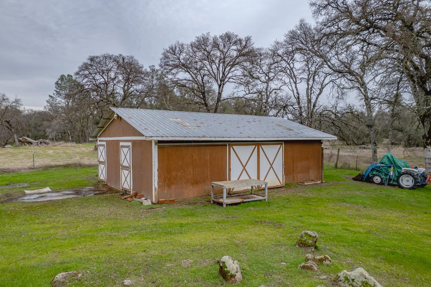 Clover Ridge Lane, Penn Valley, California image 8