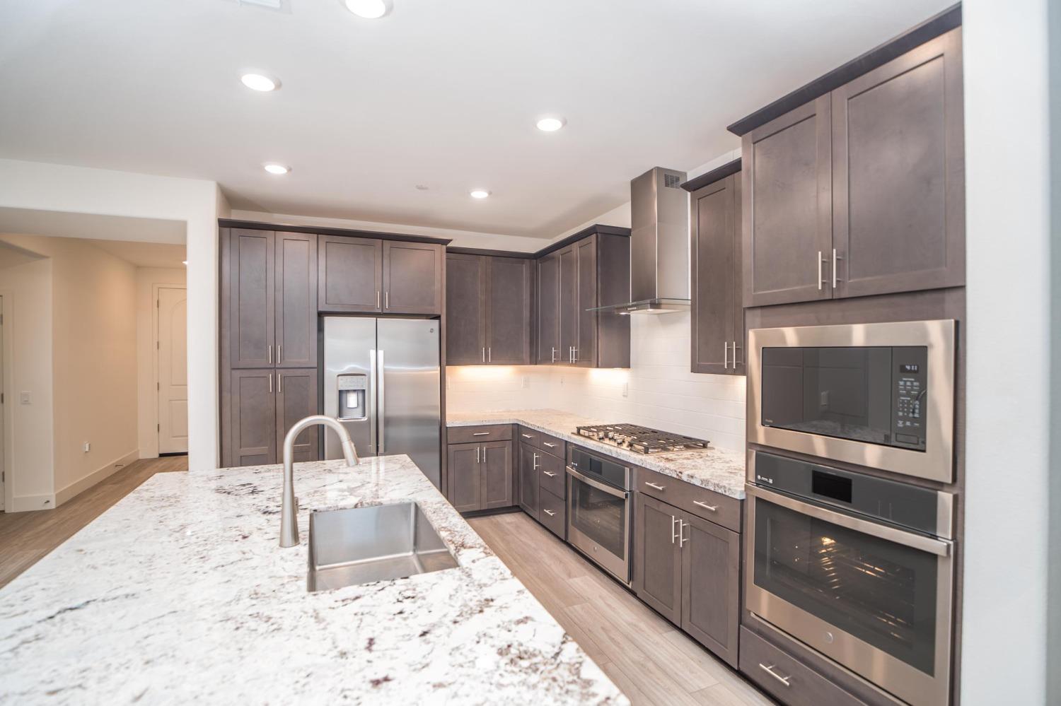 Detail Gallery Image 11 of 37 For 3110 Madrid Dr, El Dorado Hills,  CA 95762 - 2 Beds | 2 Baths