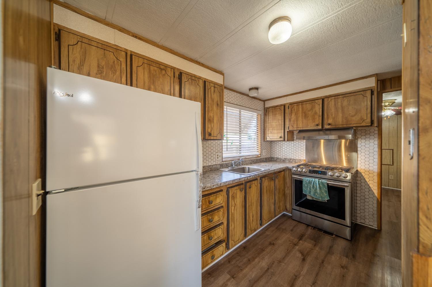 Detail Gallery Image 6 of 14 For 3118 Donner Dr 23, Ceres,  CA 95307 - 2 Beds | 2 Baths