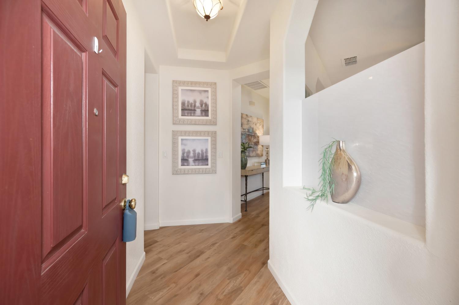 N Mill Valley Circle, Sacramento, California image 6