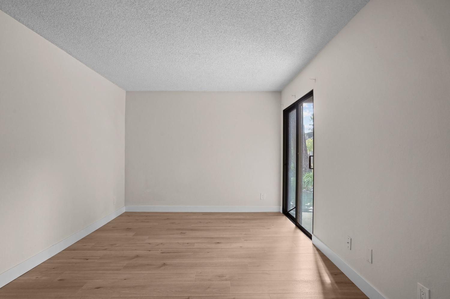Photo #18: 225017584 Listing: Photo #18
