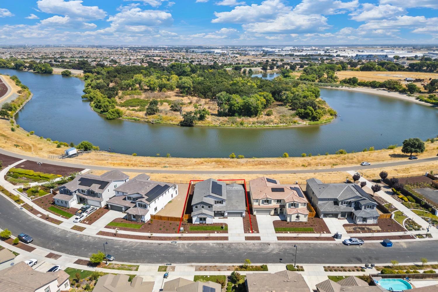 Detail Gallery Image 71 of 73 For 903 River Bend Dr, Lathrop,  CA 95330 - 5 Beds | 4/1 Baths
