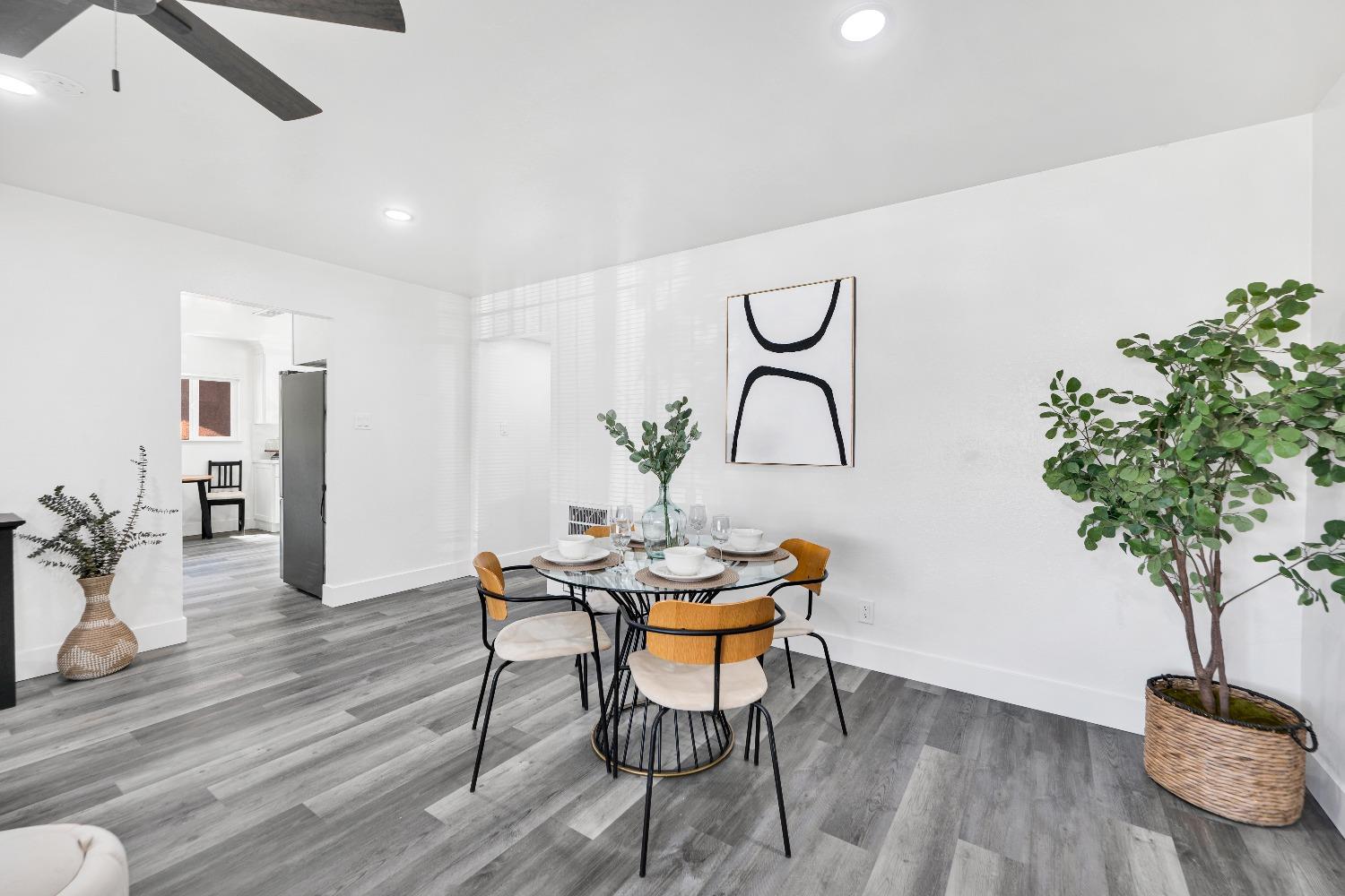 Detail Gallery Image 19 of 56 For 3041 San Carlos Way, Sacramento,  CA 95817 - 3 Beds | 1/1 Baths