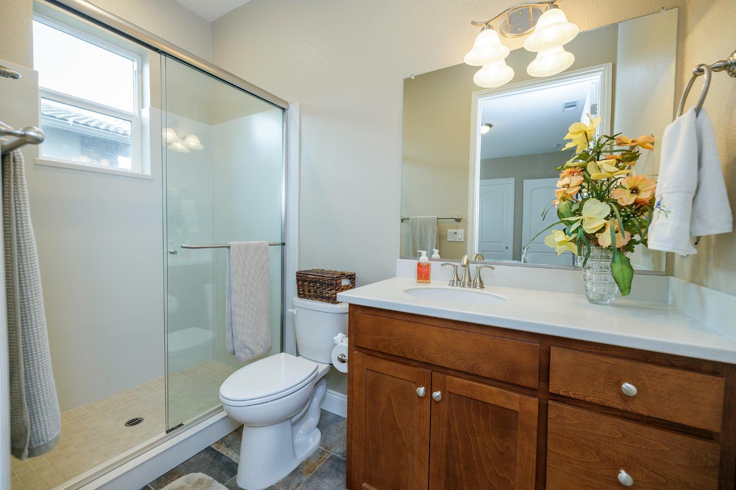 Detail Gallery Image 17 of 38 For 2249 via Cavallo, Oakdale,  CA 95361 - 2 Beds | 2/1 Baths