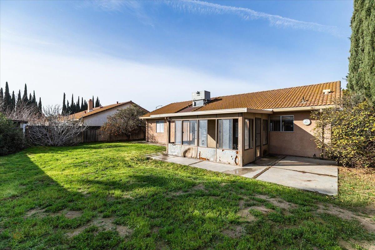 Meadowlark Avenue, Los Banos, California image 36