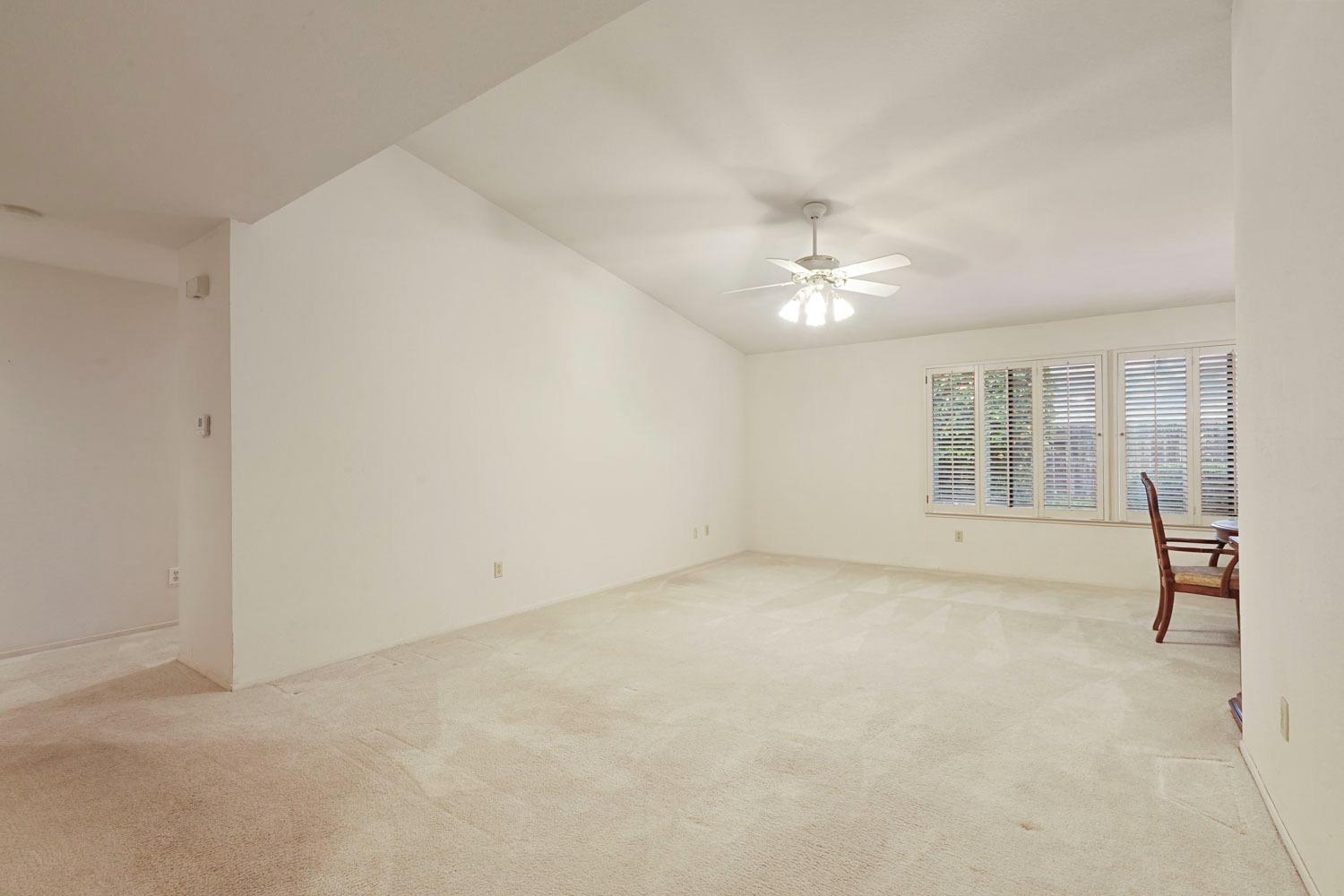 Detail Gallery Image 2 of 32 For 3124 Estate Dr, Stockton,  CA 95209 - 4 Beds | 2 Baths