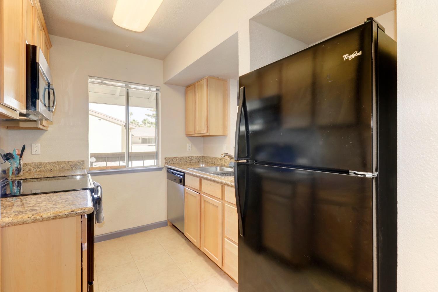Photo #12: 225017682 Listing: Photo #12