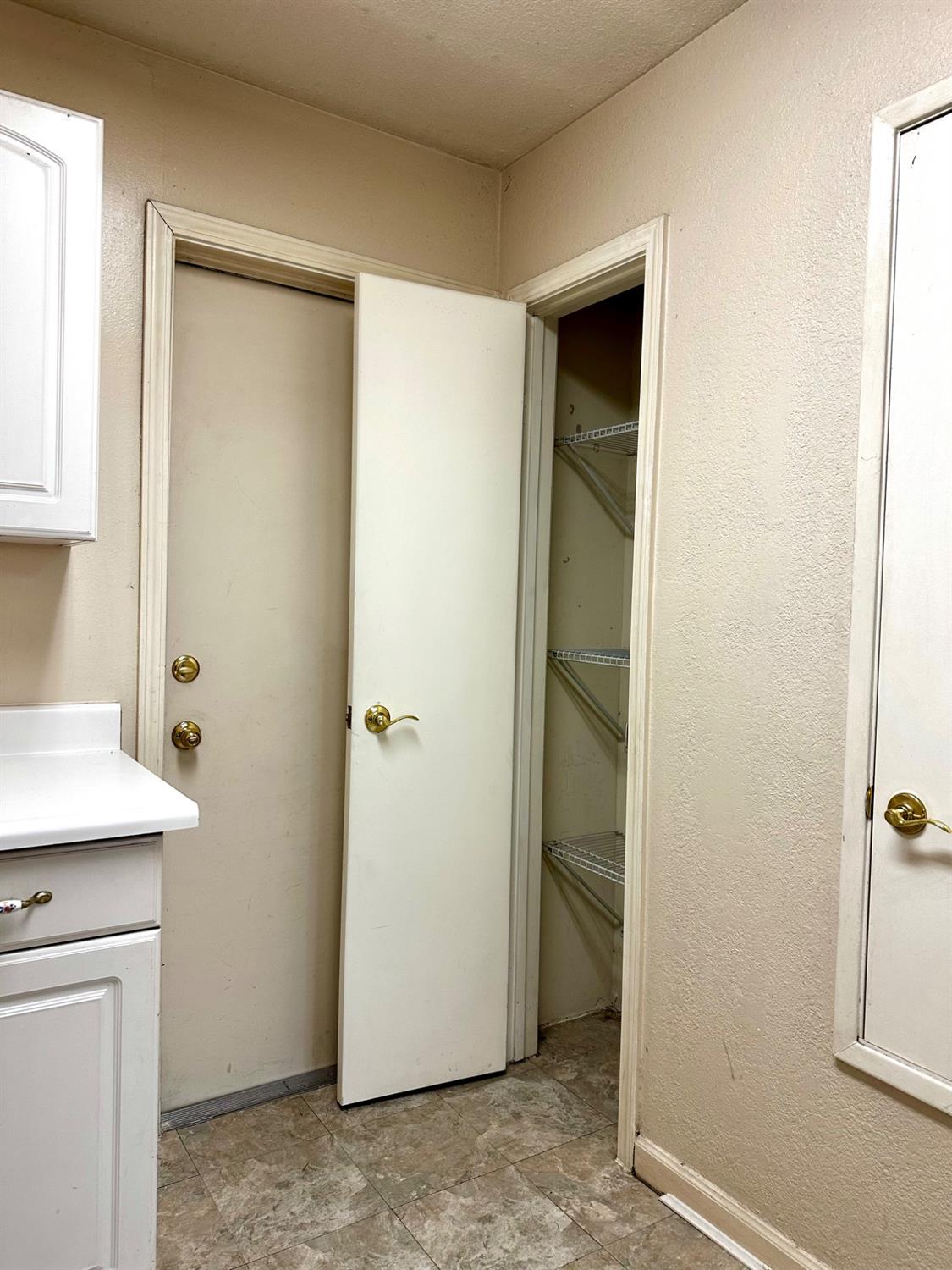 Detail Gallery Image 26 of 85 For 1708 Brett Ln, Modesto,  CA 95358 - 2 Beds | 2 Baths