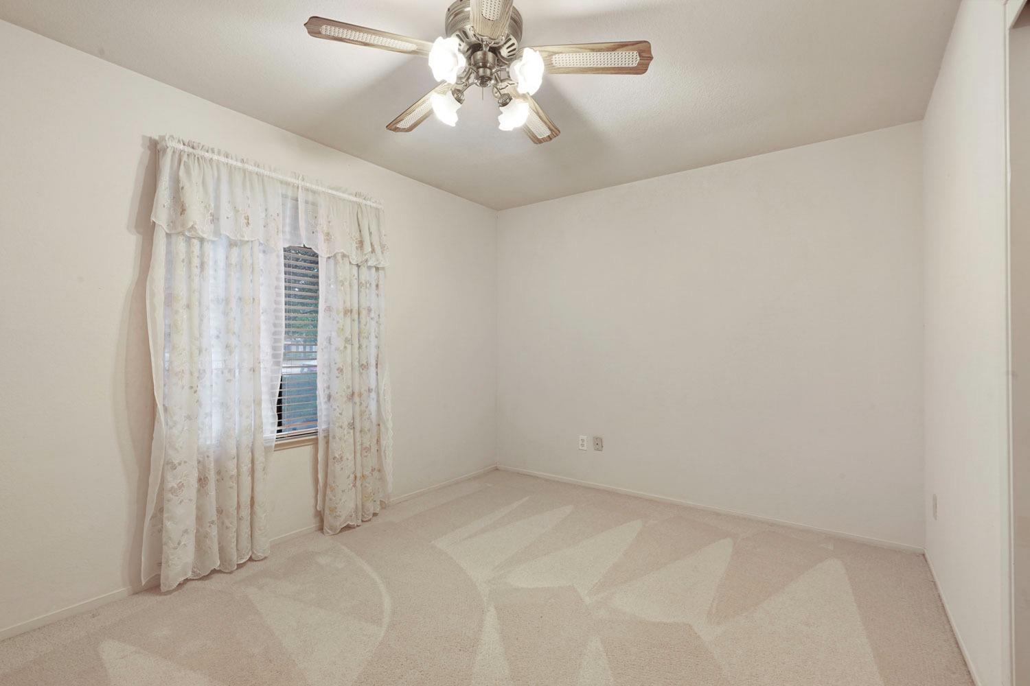 Detail Gallery Image 13 of 32 For 3124 Estate Dr, Stockton,  CA 95209 - 4 Beds | 2 Baths