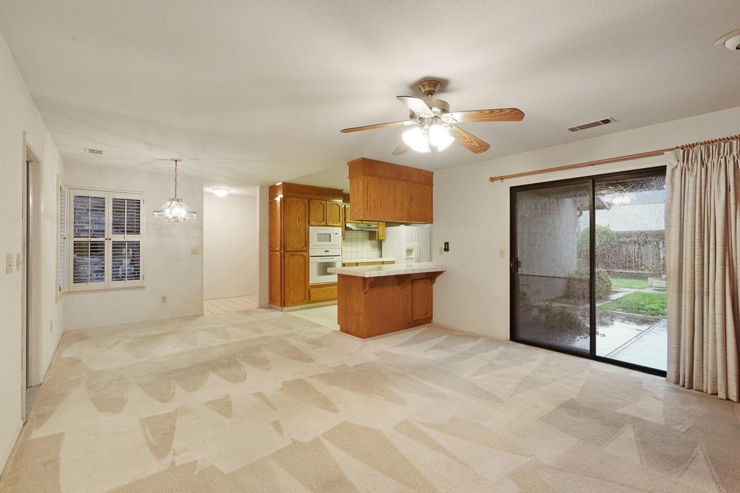 Detail Gallery Image 8 of 32 For 3124 Estate Dr, Stockton,  CA 95209 - 4 Beds | 2 Baths