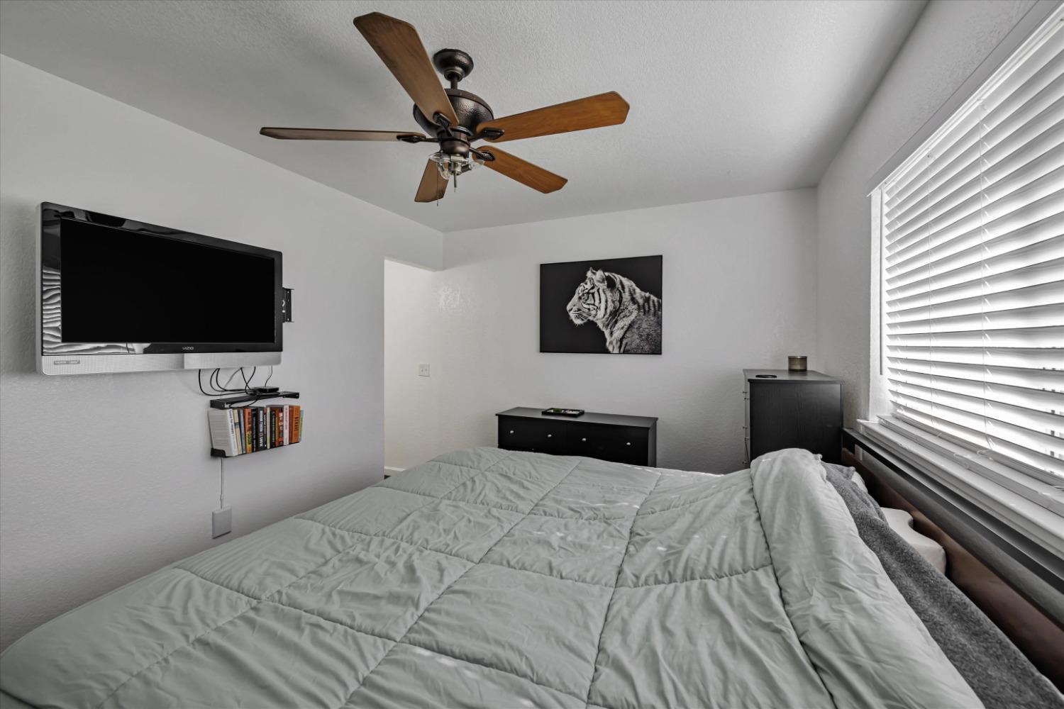 Photo #15: 225016228 Listing: Photo #15