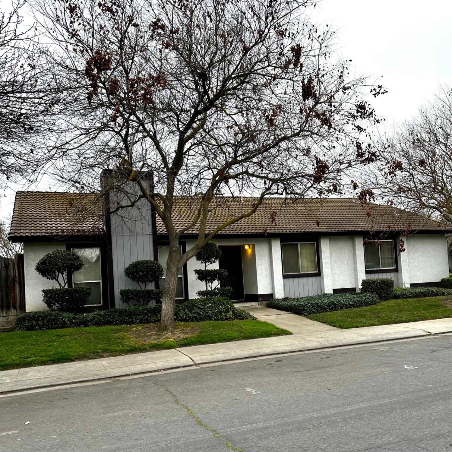 Detail Gallery Image 2 of 85 For 1708 Brett Ln, Modesto,  CA 95358 - 2 Beds | 2 Baths