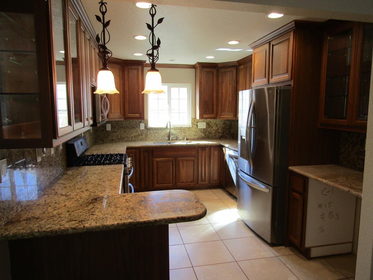 Detail Gallery Image 1 of 1 For 1920 Carolina Ave, West Sacramento,  CA 95691 - 3 Beds | 2 Baths