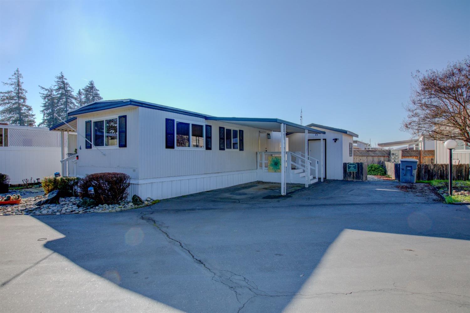 Detail Gallery Image 2 of 27 For 2107 Patterson Rd 4, Riverbank,  CA 95367 - 1 Beds | 1 Baths