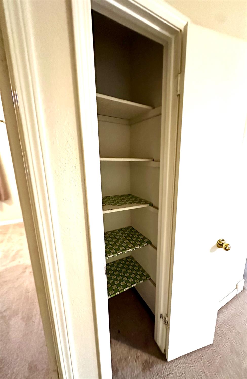 Detail Gallery Image 18 of 85 For 1708 Brett Ln, Modesto,  CA 95358 - 2 Beds | 2 Baths