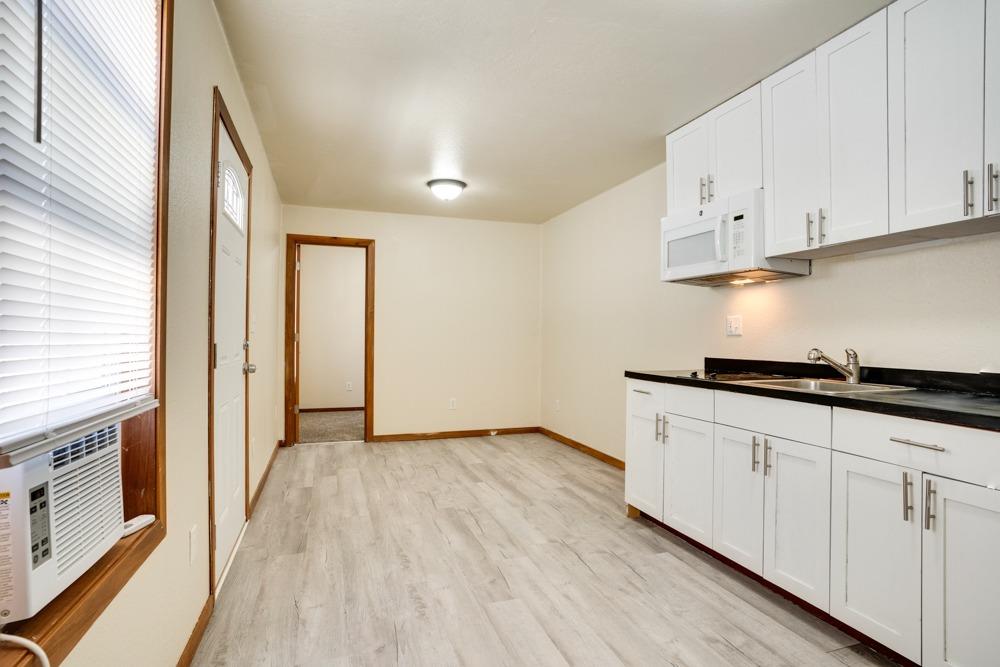 Detail Gallery Image 10 of 17 For 607 Mountain Ranch Rd 8, San Andreas,  CA 95249 - 2 Beds | 1 Baths