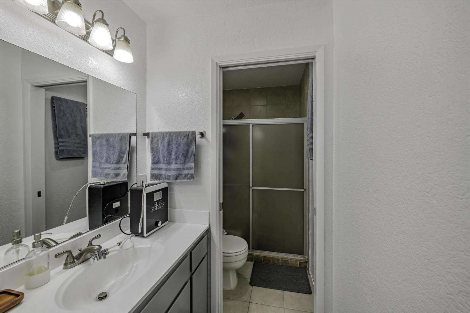 Photo #17: 225016228 Listing: Photo #17