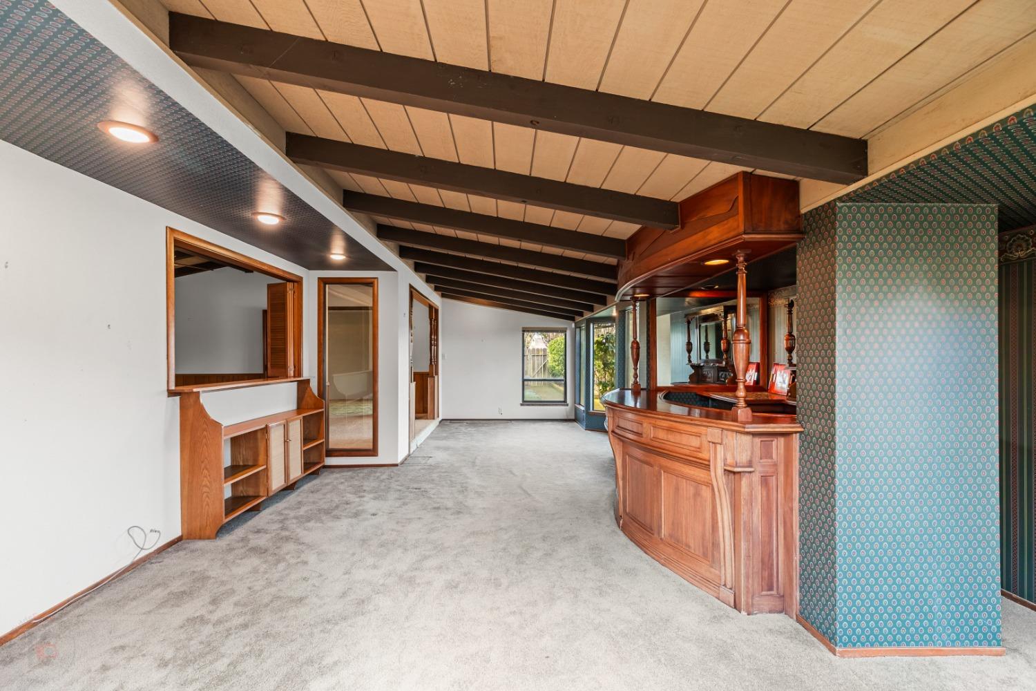 875 W Turner Road