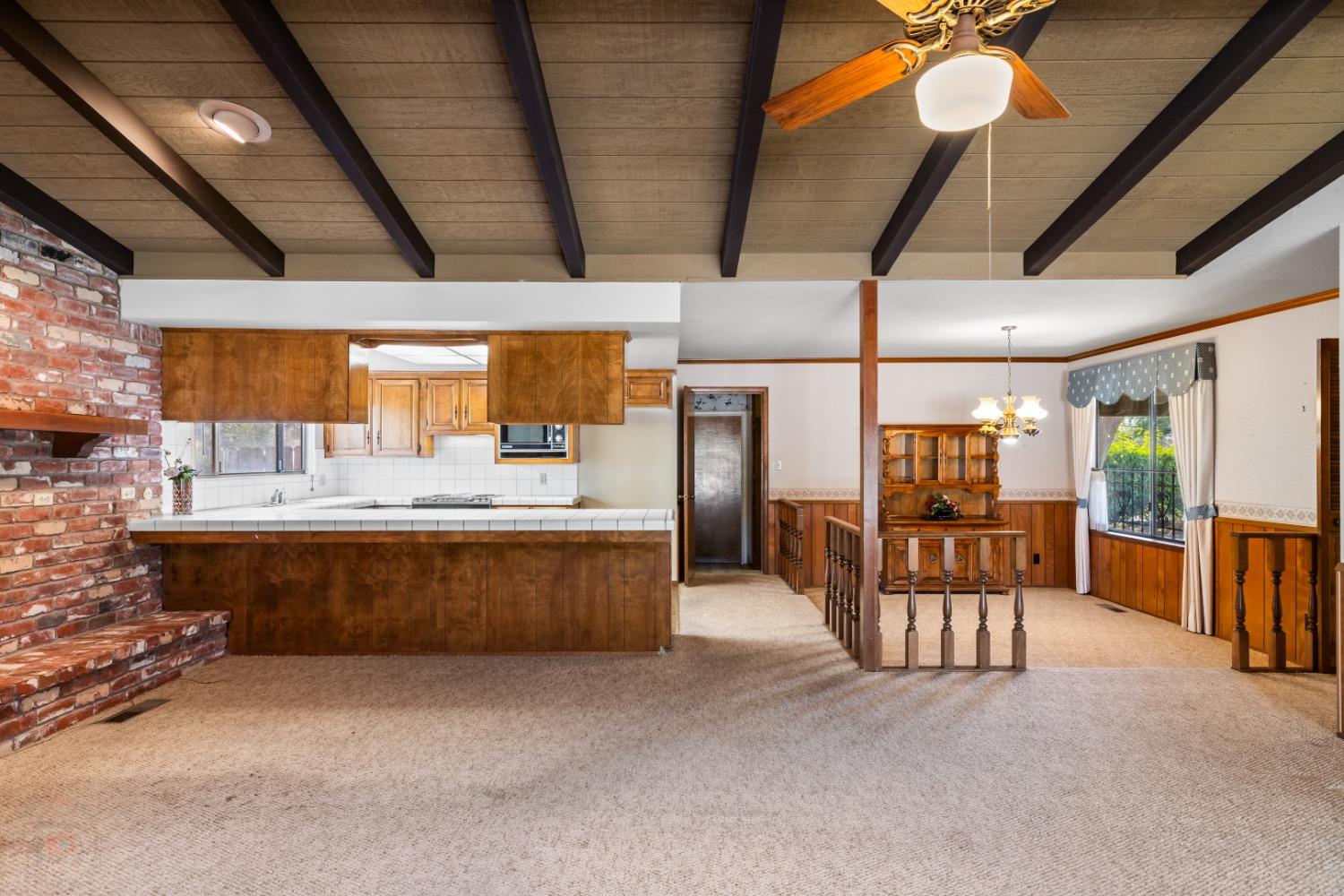 875 W Turner Road