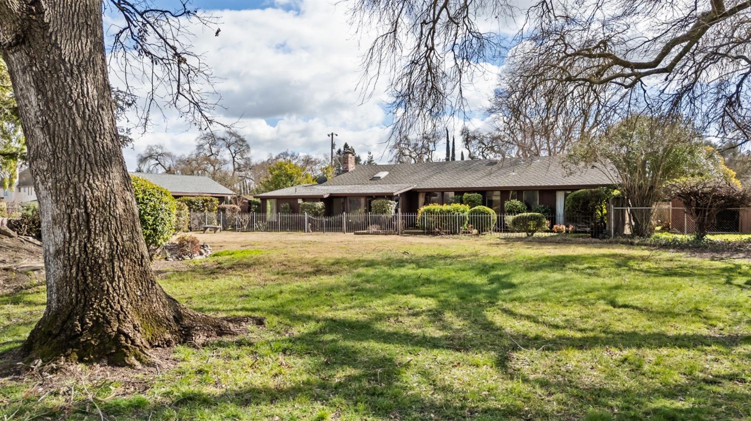 875 W Turner Road