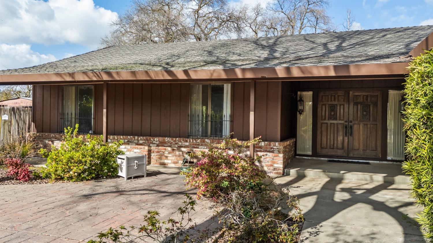 875 W Turner Road