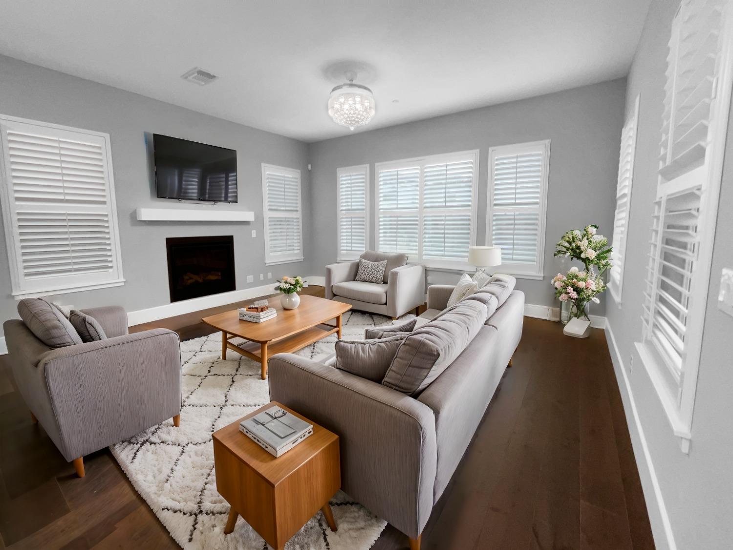 Detail Gallery Image 2 of 30 For 3424 Hidden Ranch Loop, Rocklin,  CA 95765 - 4 Beds | 3/1 Baths