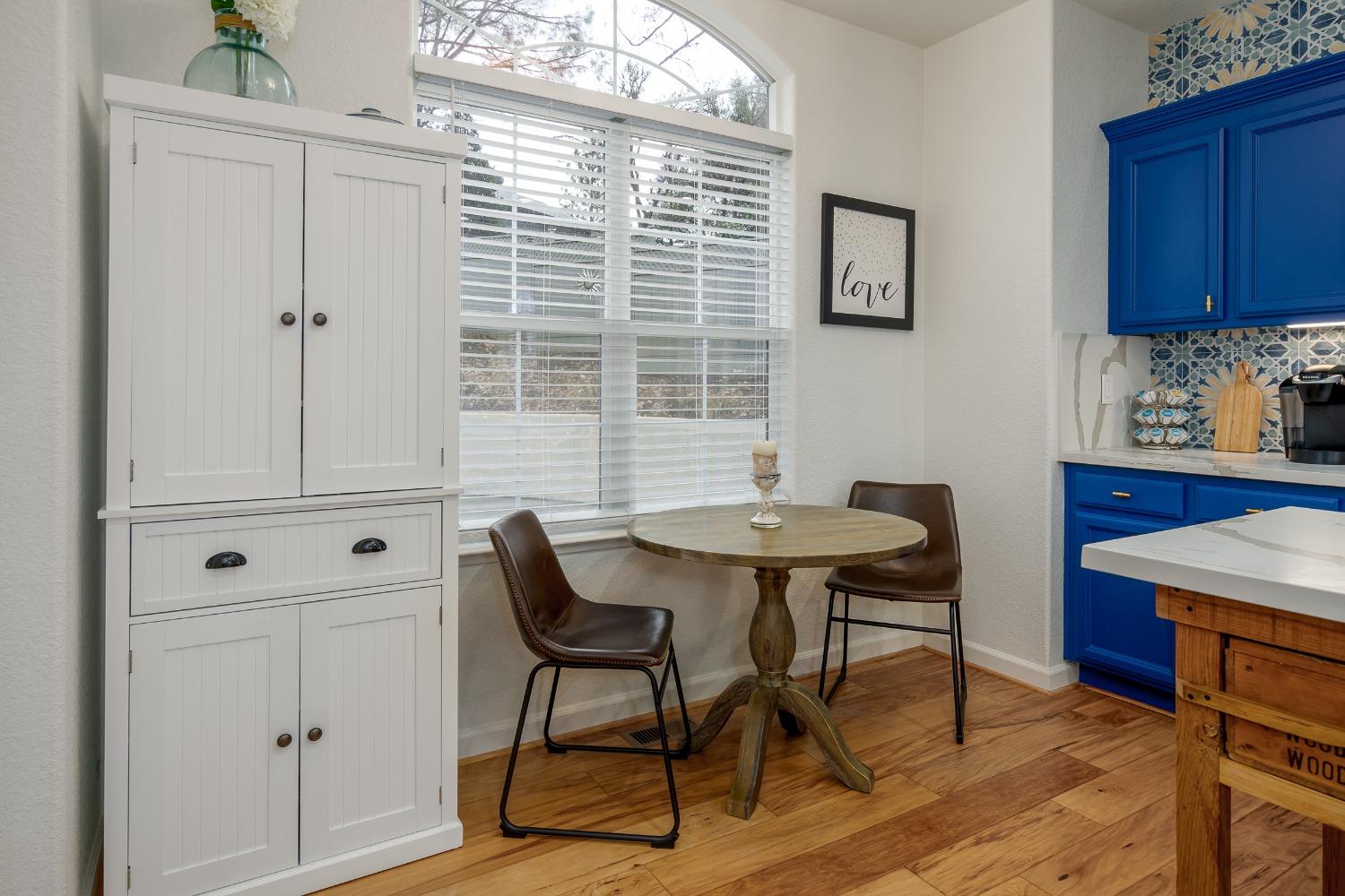 Detail Gallery Image 12 of 47 For 22957 Sunset Ridge Dr, Auburn,  CA 95602 - 4 Beds | 3 Baths