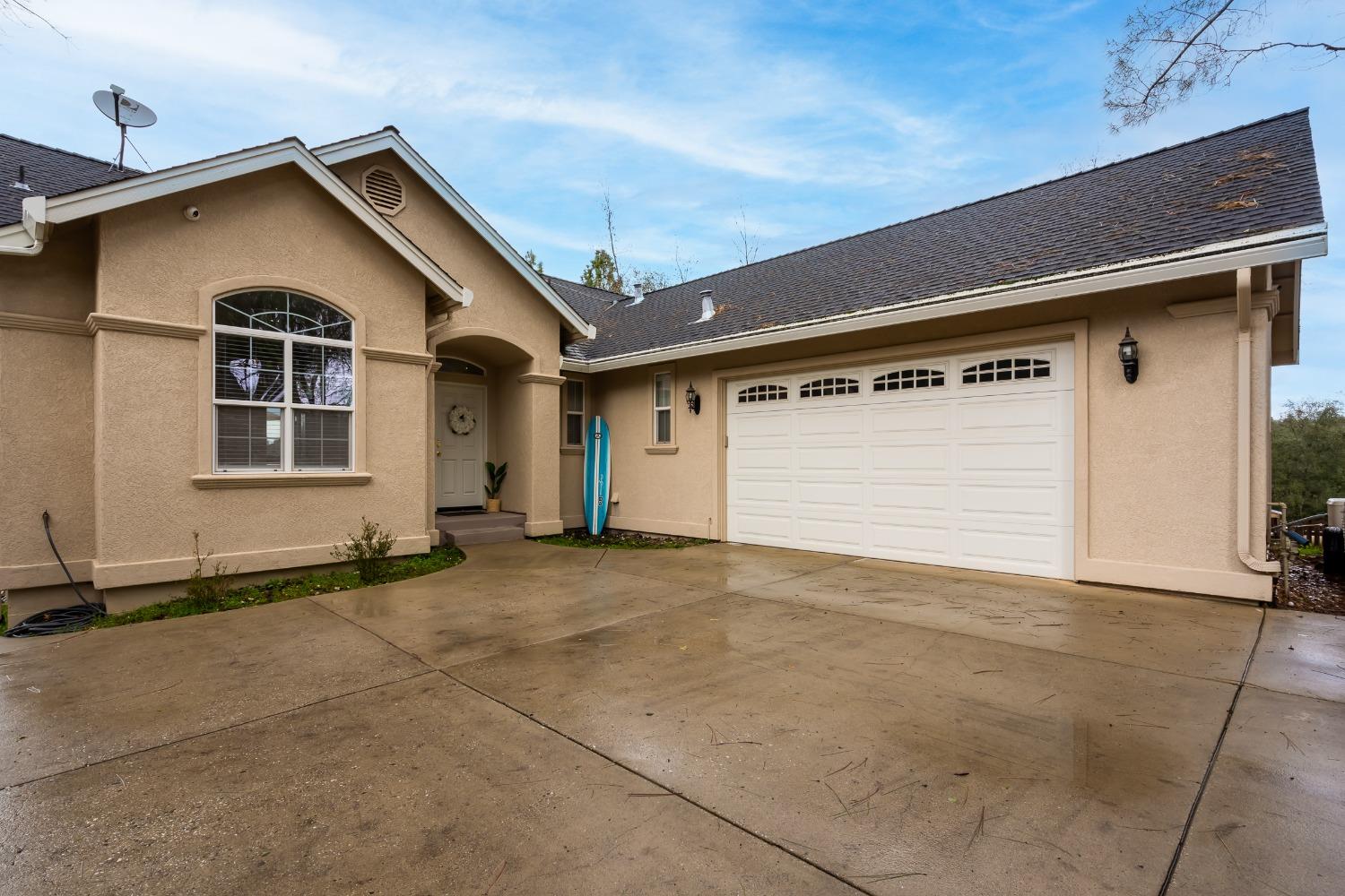 Detail Gallery Image 3 of 47 For 22957 Sunset Ridge Dr, Auburn,  CA 95602 - 4 Beds | 3 Baths